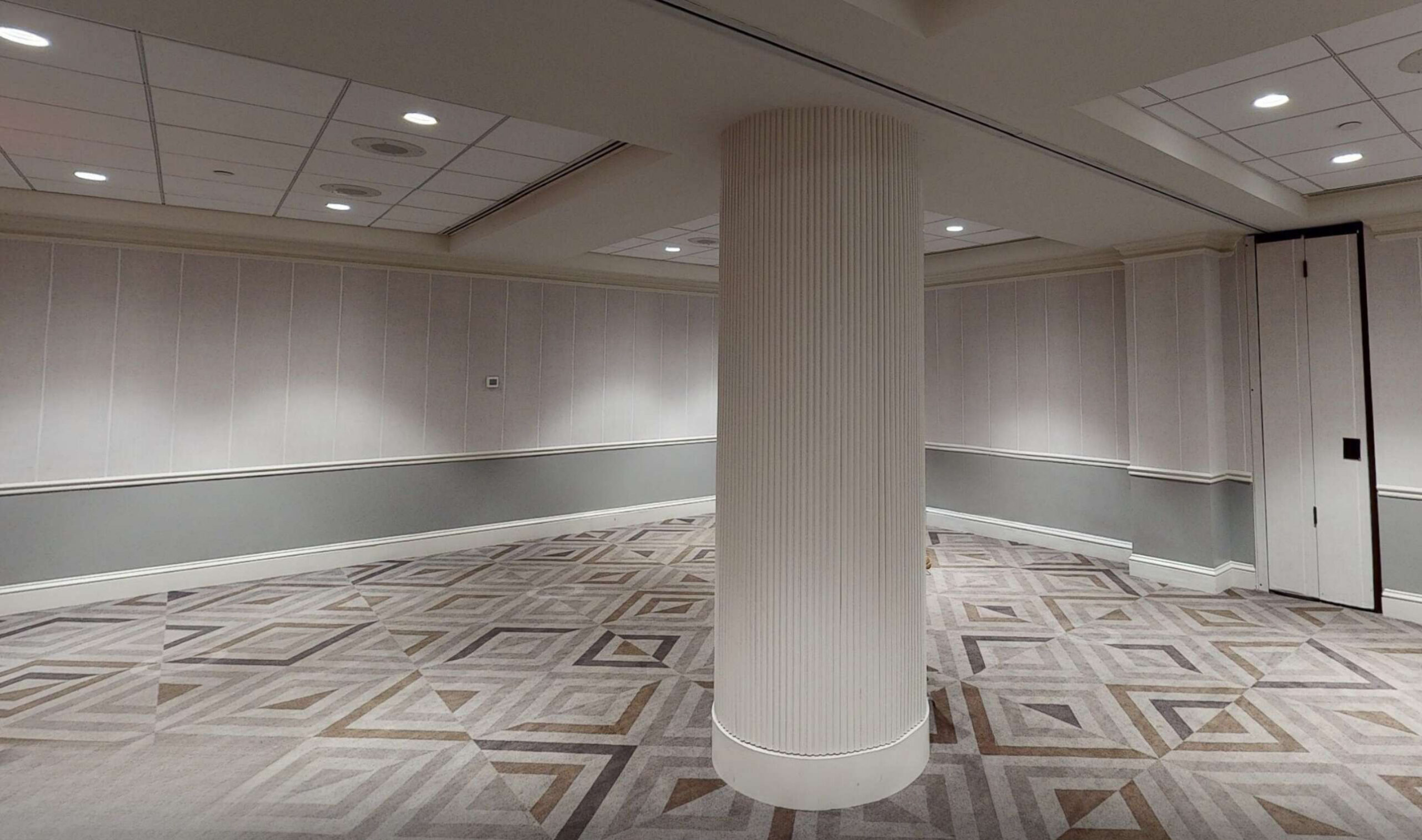corner of meeting room with central column